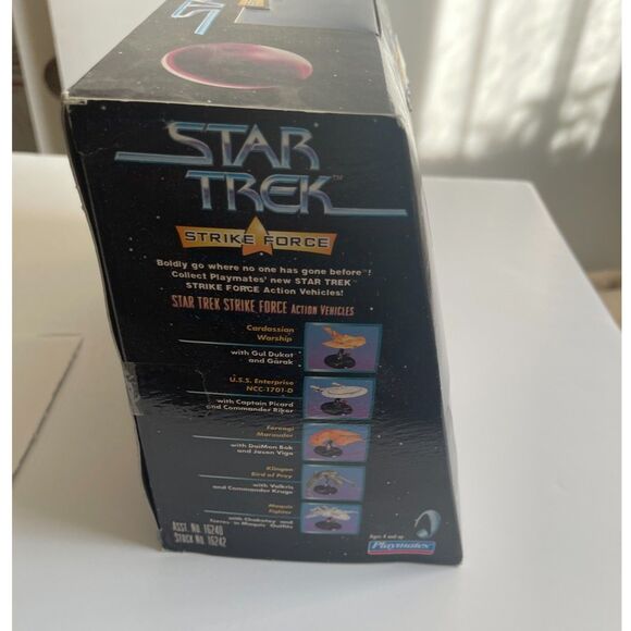 VTG Star Trek Strike Force Borg Temple Playset Collectors Edition 1997 Playmates - Picture 3 of 11